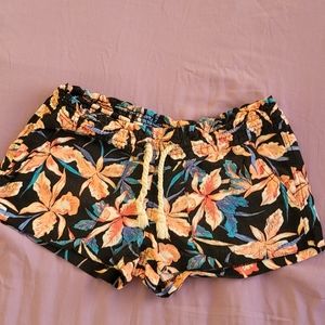 Roxy floral linen shorts